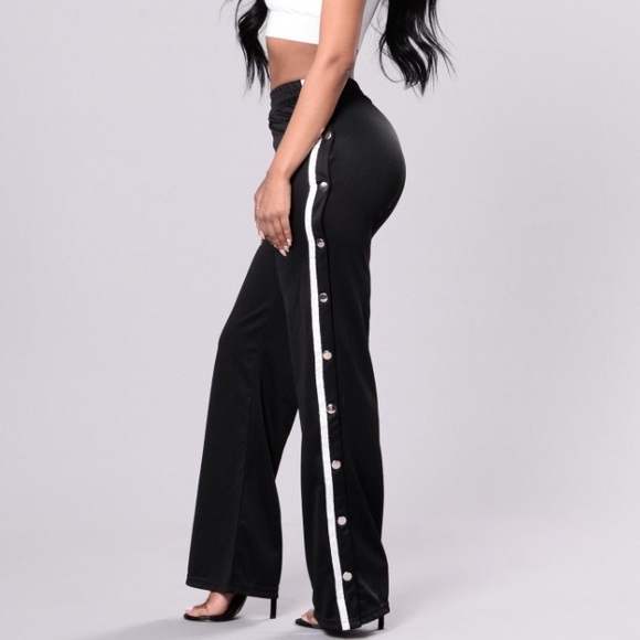 Fashion Nova Pants - Track pants